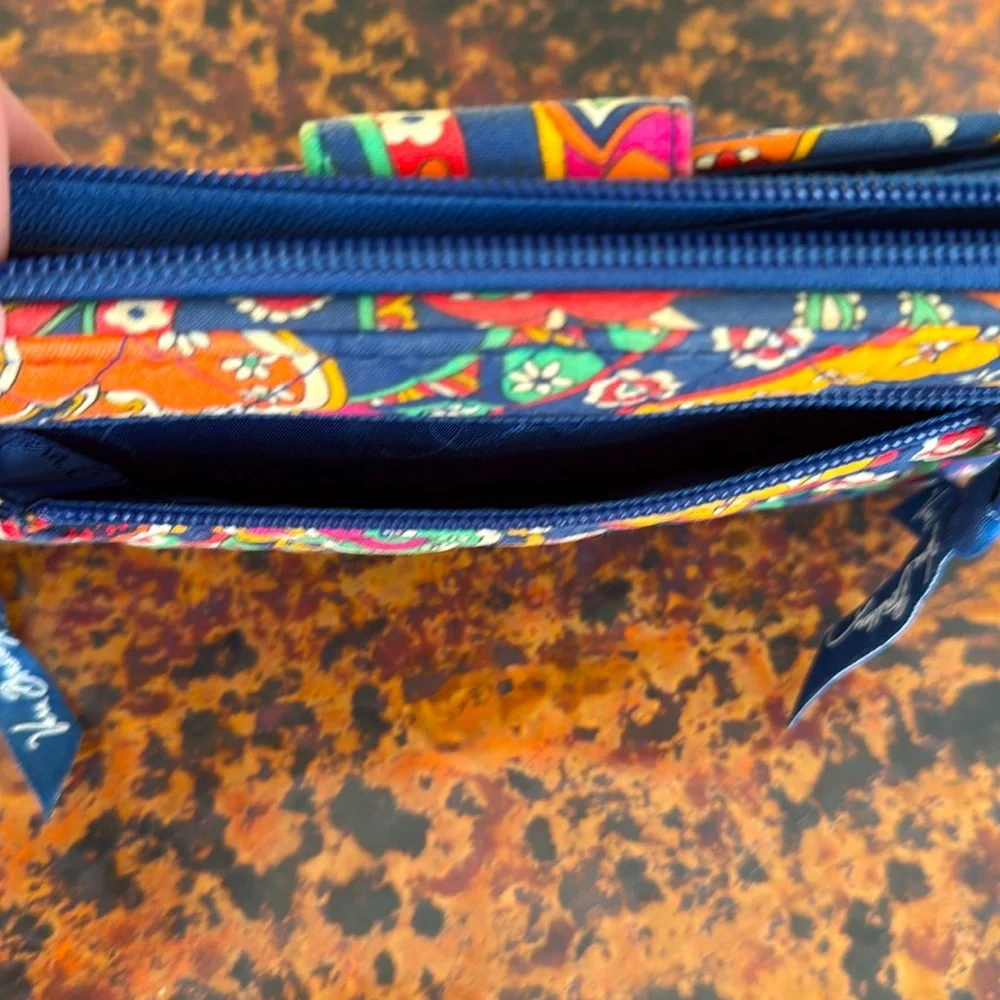 Vera Bradley Turn Lock & Zipper Wallet in the Venetian Paisley- 12 RFID CC Slips - Picture 5 of 10